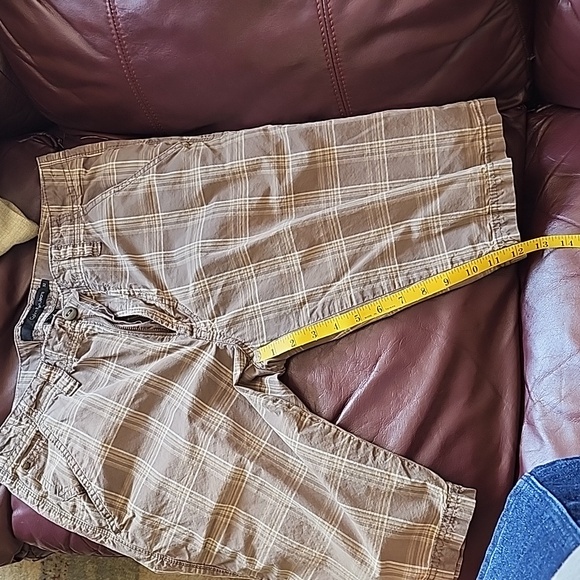 Men's, Shorts, Plaid, Green/Beige Size 32 - Picture 2 of 6